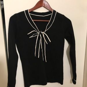 NWOT black tie front sweater S